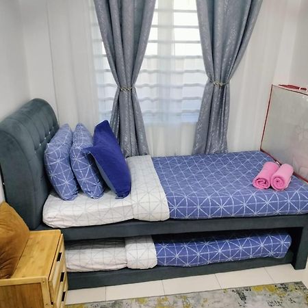 Fazlizasuite Homestay @ Teluk Kemang-Muslim Preferred Port Dickson Exterior foto